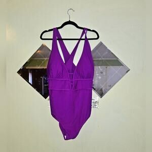 🩷 4x Magenta 1 Piece Padded Swimsuit- Unbranded NWOT